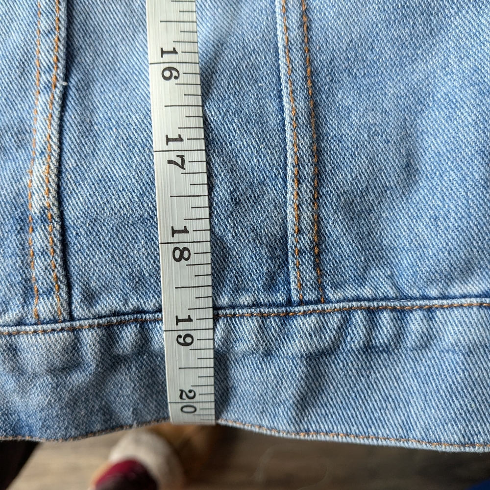 PatPat "MAMA" Distressed Denim Jacket - Women's Large - Excellent Condition - Picture 9 of 10
